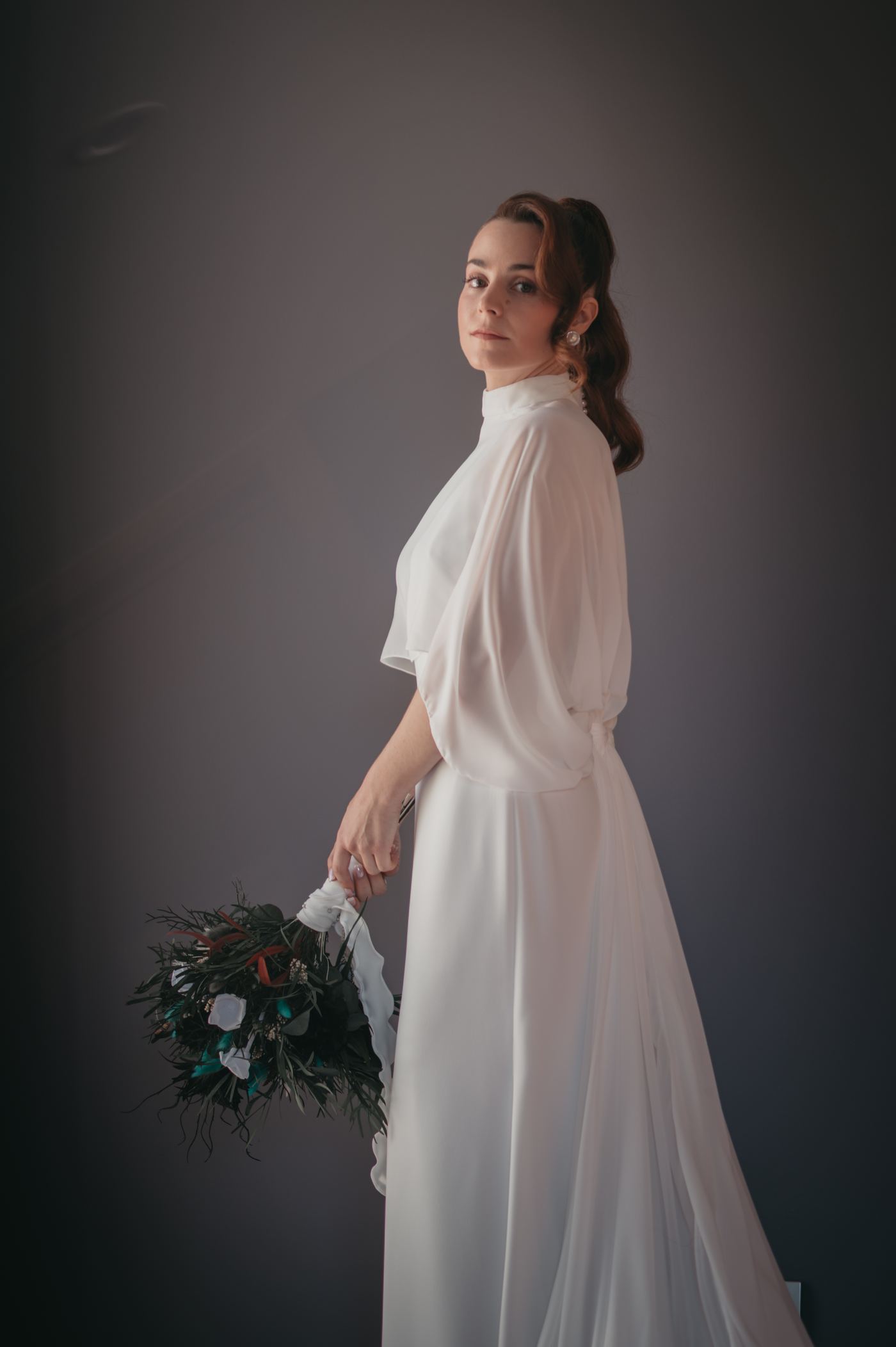 Retrato de la novia con el ramo